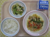 ごはん、チンジャオロース、大豆サラダ