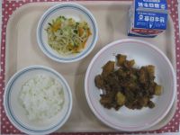 ごはん、マーボーじゃがいも、切干し大根の中華サラダ