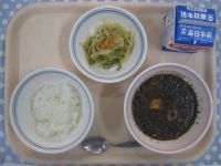 ごはん、マーボー豆腐、切り干し大根の中華サラダ