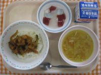 トリニータ丼、ジャーマンスープ、三色ゼリー