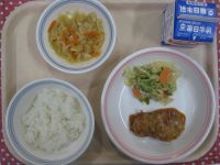 ごはん、鶏肉のレモン揚げ、ブロッコリーのサラダ、切干し大根の煮物