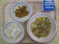 ごはん、八宝菜、大豆とじゃこの揚げ煮