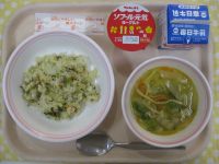 たかなチャーハン、塩ちゃんこ汁、ヨーグルト