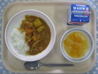 カレーライス、フルーツポンチ