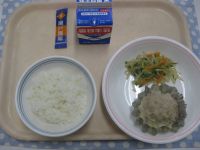 ご飯、ジャンボしゅうまい、ナムル、ふりかけ