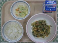 ご飯、チャプチェ、ポテトサラダ
