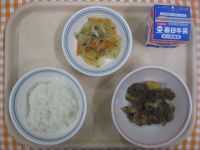ご飯、マーボーじゃがいも、バンサンスウ