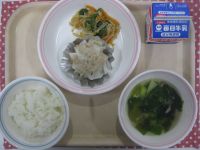ご飯、ジャンボしゅうまい、いんげんのごまあえ、中華スープ