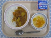 カレーライス、フルーツポンチ