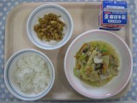 ご飯、八宝菜、大豆とじゃこの揚げ煮