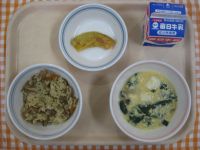 とりごぼうごはん、かぼちゃの天ぷら、ほうれん草のかきたま汁