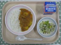 カレーライス、フレンチサラダ