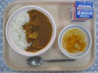 カレーライス、フルーツポンチ