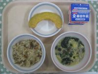 とりごぼうご飯、かぼちゃの天ぷら、ほうれん草のかきたま汁